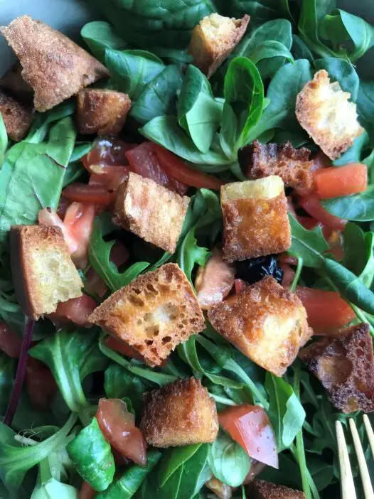 show Garlic and Rosemary Croutons